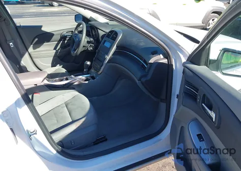 2015 Chevrolet Malibu Ls z USA, uszkodzony, nr VIN 1G11B5SL1FF156050